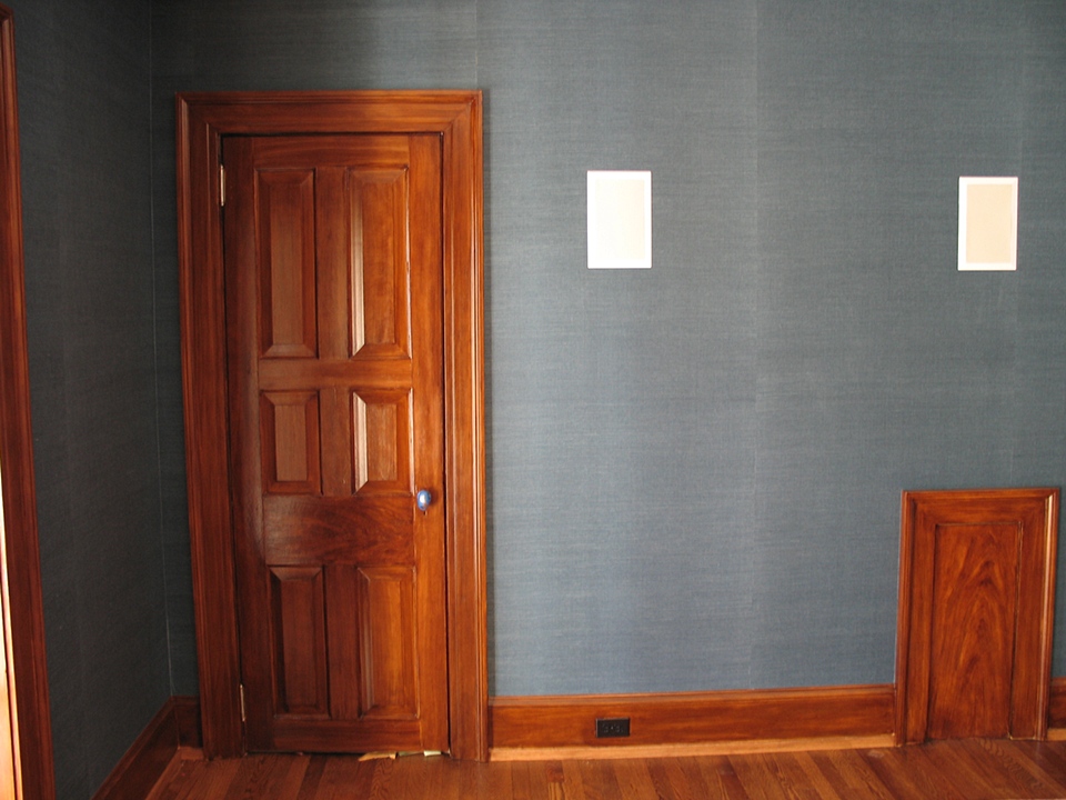 faux mahogany finish