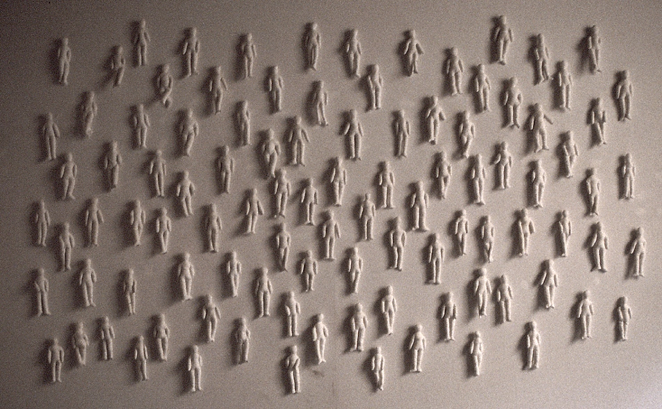 100 Dolls